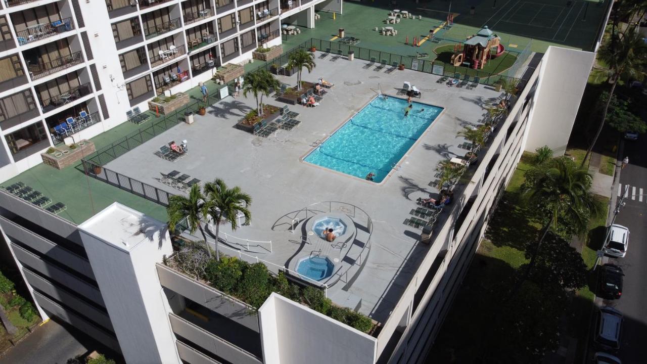 Renovated Ocean View Suite, Near Beach, Free Parking ホノルル エクステリア 写真