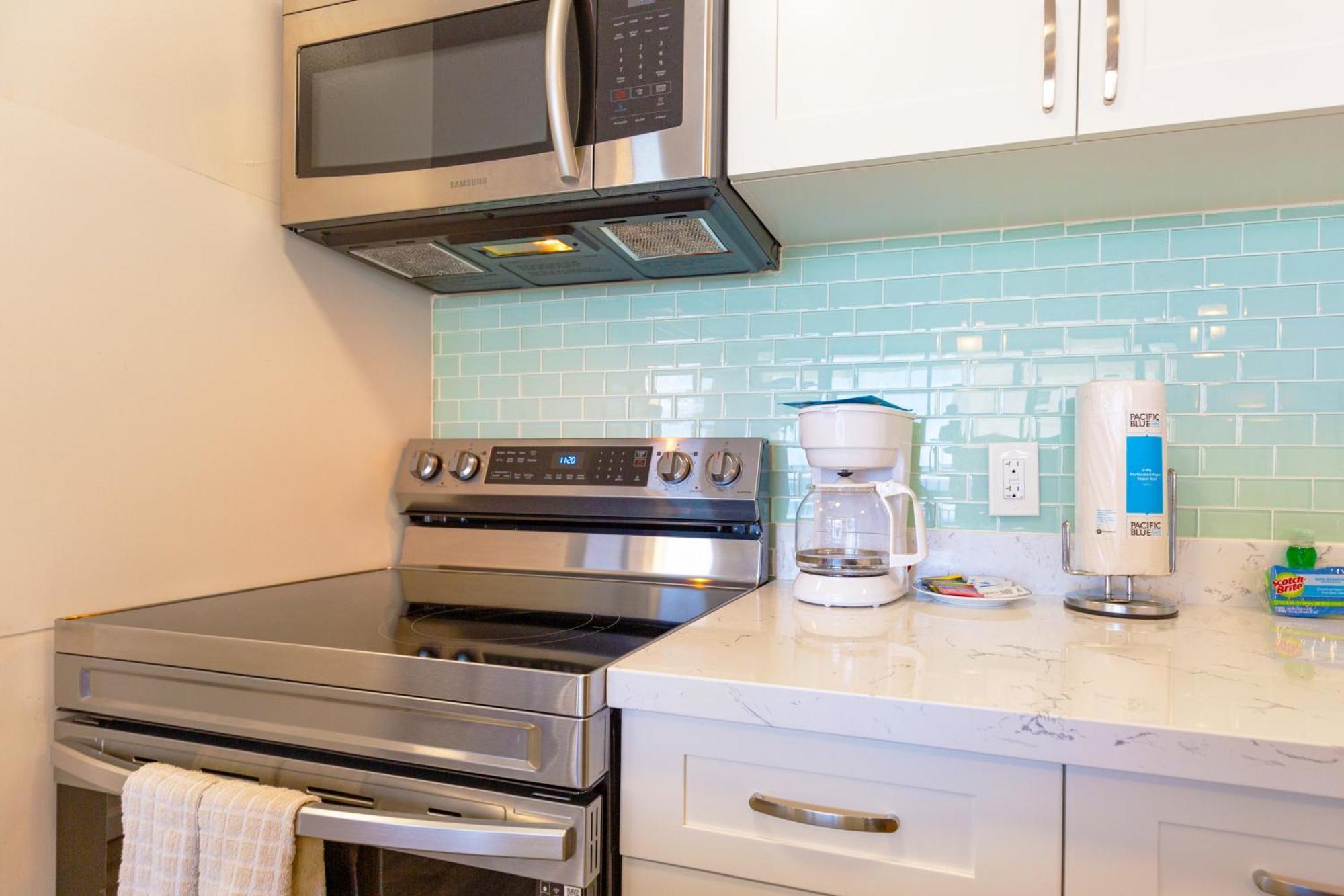 Renovated Ocean View Suite, Near Beach, Free Parking ホノルル エクステリア 写真