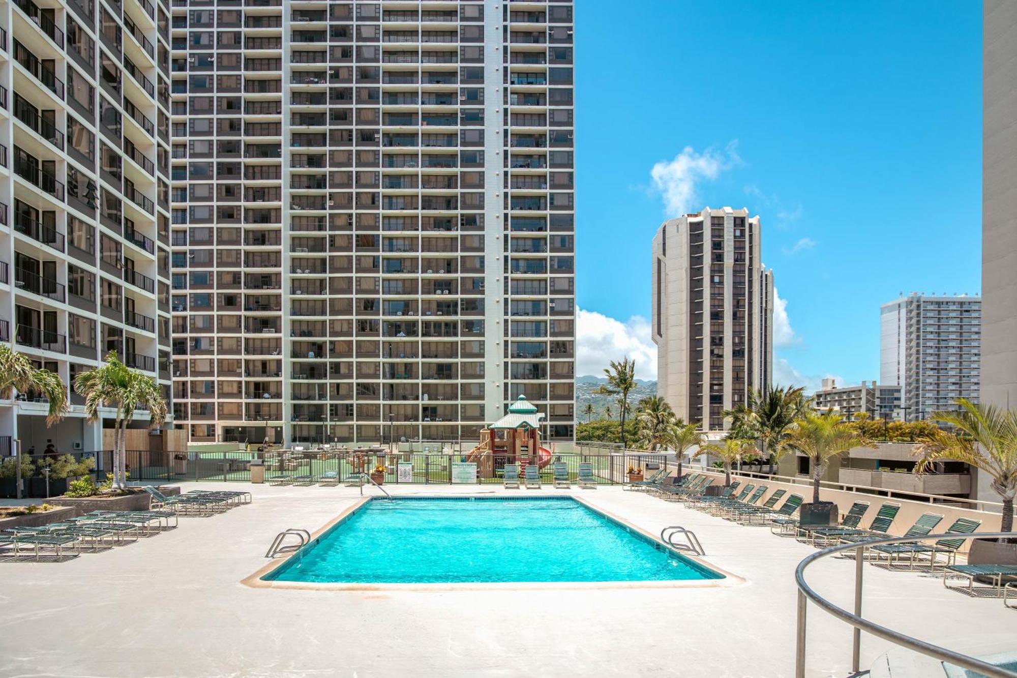 Renovated Ocean View Suite, Near Beach, Free Parking ホノルル エクステリア 写真