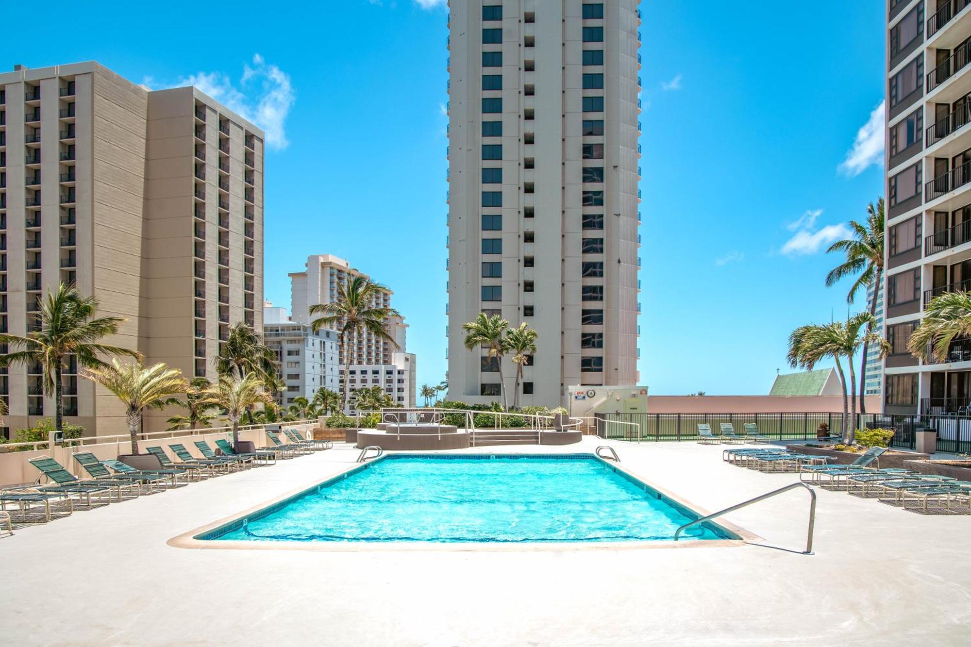 Renovated Ocean View Suite, Near Beach, Free Parking ホノルル エクステリア 写真