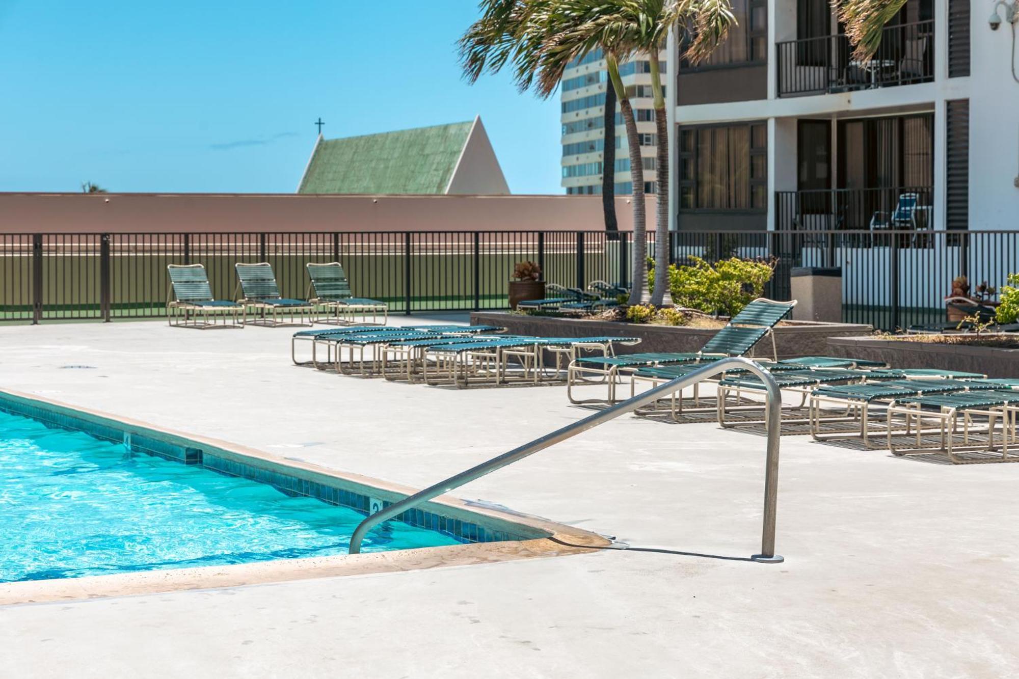 Renovated Ocean View Suite, Near Beach, Free Parking ホノルル エクステリア 写真